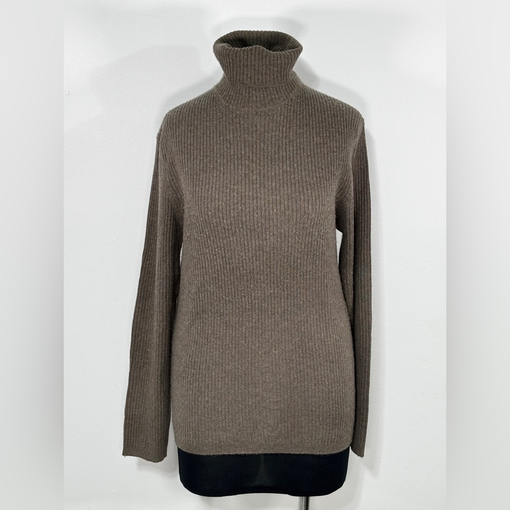 Women’s Cashmere Ribbed Turtleneck Sweater - Taupe